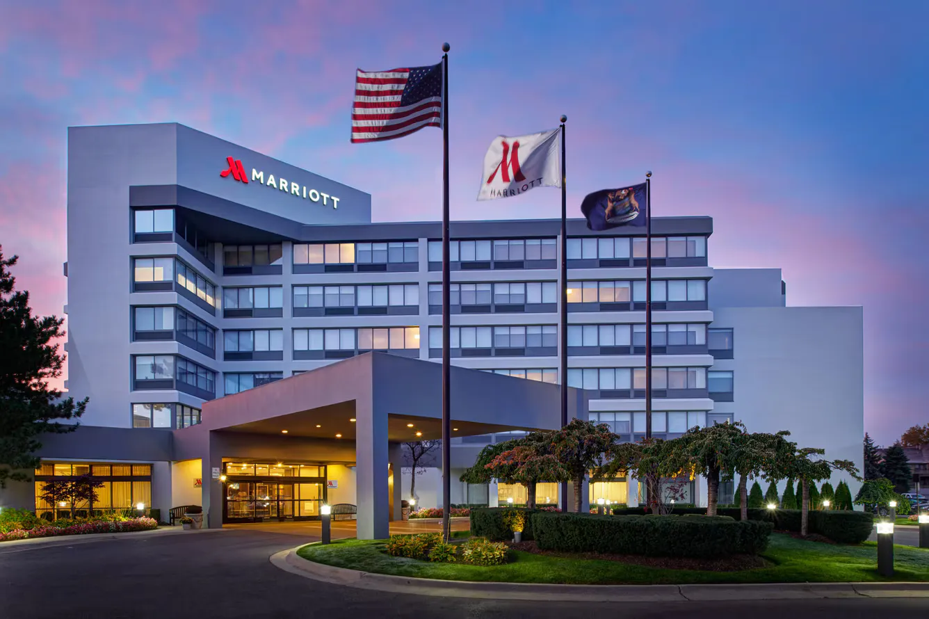 A photo of the main building of Detroit Marriott Southfield