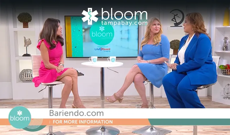 La paciente de Everself, Maria, y un representante de Everself siendo entrevistados en Bloom TV, en Tampa Bay, por la exitosa pérdida de 34 libras de Maria gracias a la gastroplicatura endoscópica de manga (ESG) no quirúrgica de Everself.