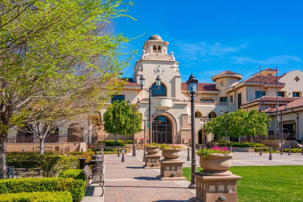 front view of Temecula, CA